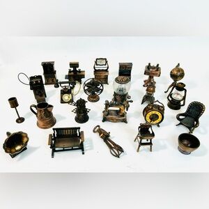 Vintage 1970’s Durham Industries Metal Miniatures set of 23 Figures